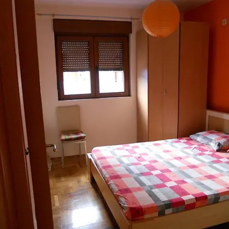Vesna Apartman *